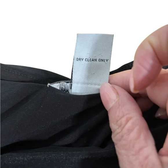 Carmen Marc Valvo Black Dress with Colorful Ornate Design - Picture 9 of 9